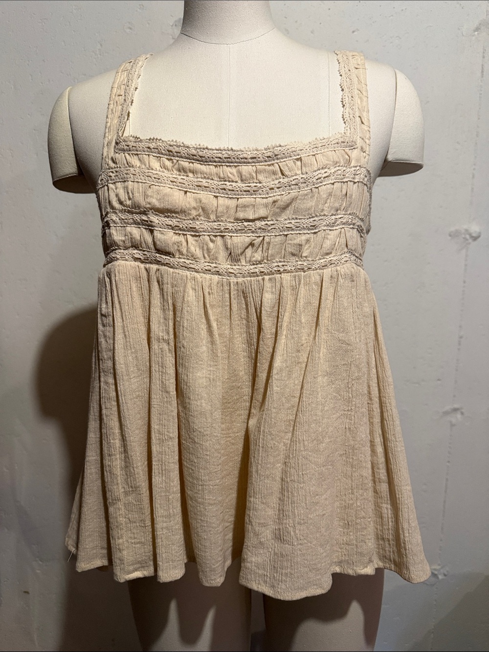 By Together Cream Smocked Square Neck Sleeveless Camisole
